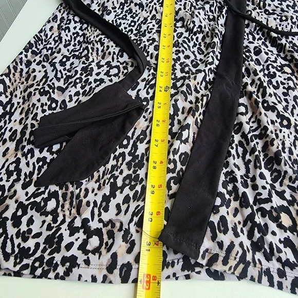 Women's Short Wrap Belted Dressing Robe Leopard Print Stretch Gray Black L - Picture 11 of 13